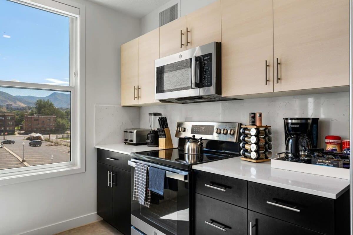 Appartement 2Br Luxury Urban Escape Balcony & Fitness Center à Salt Lake City Extérieur photo